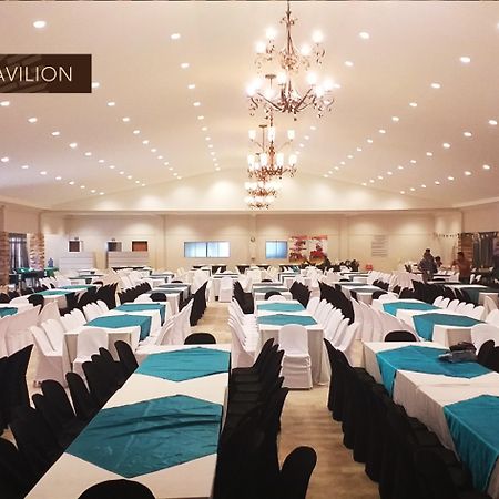 Acacia Hotel Баколод Екстер'єр фото