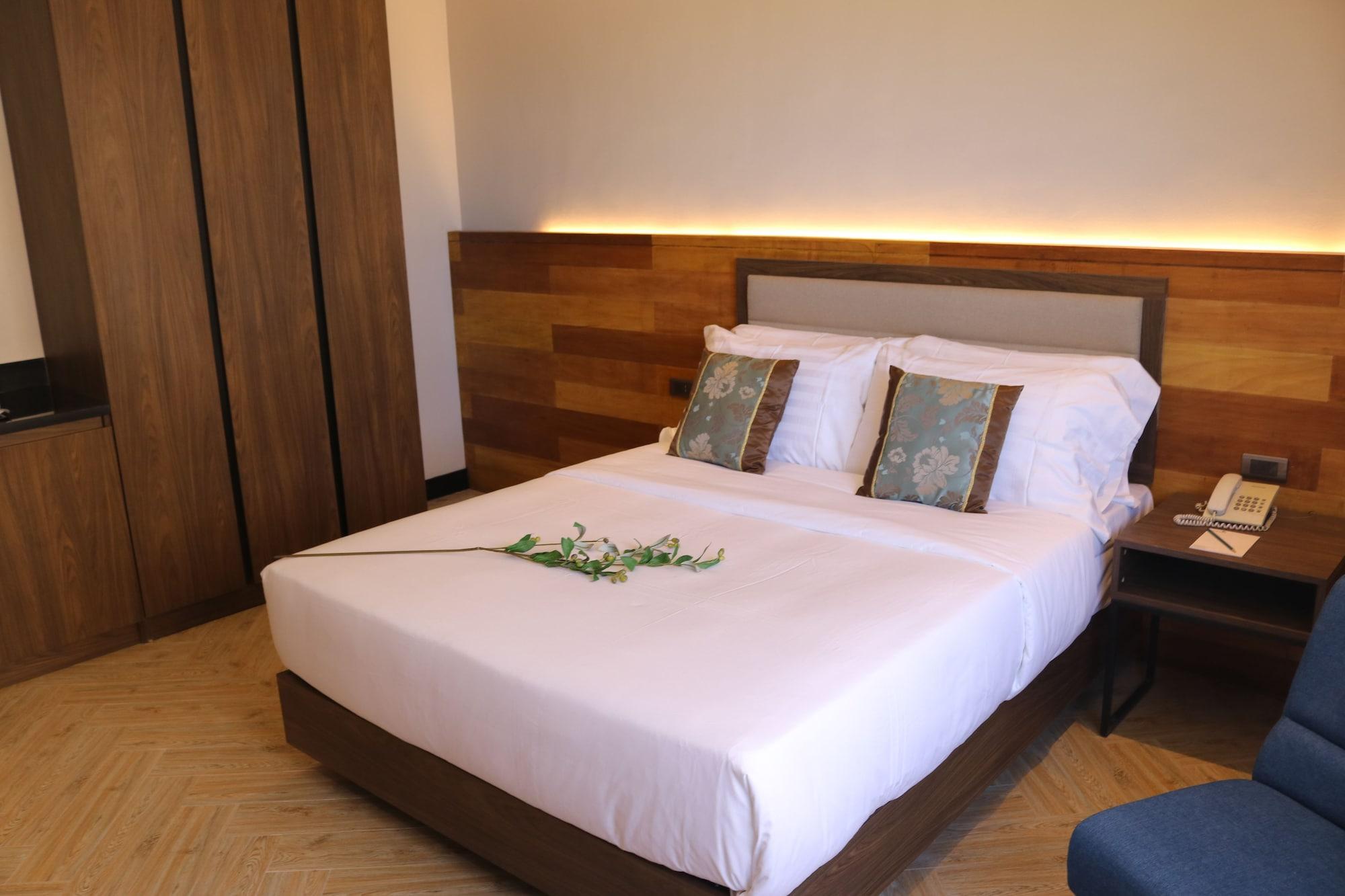 Acacia Hotel Баколод Екстер'єр фото