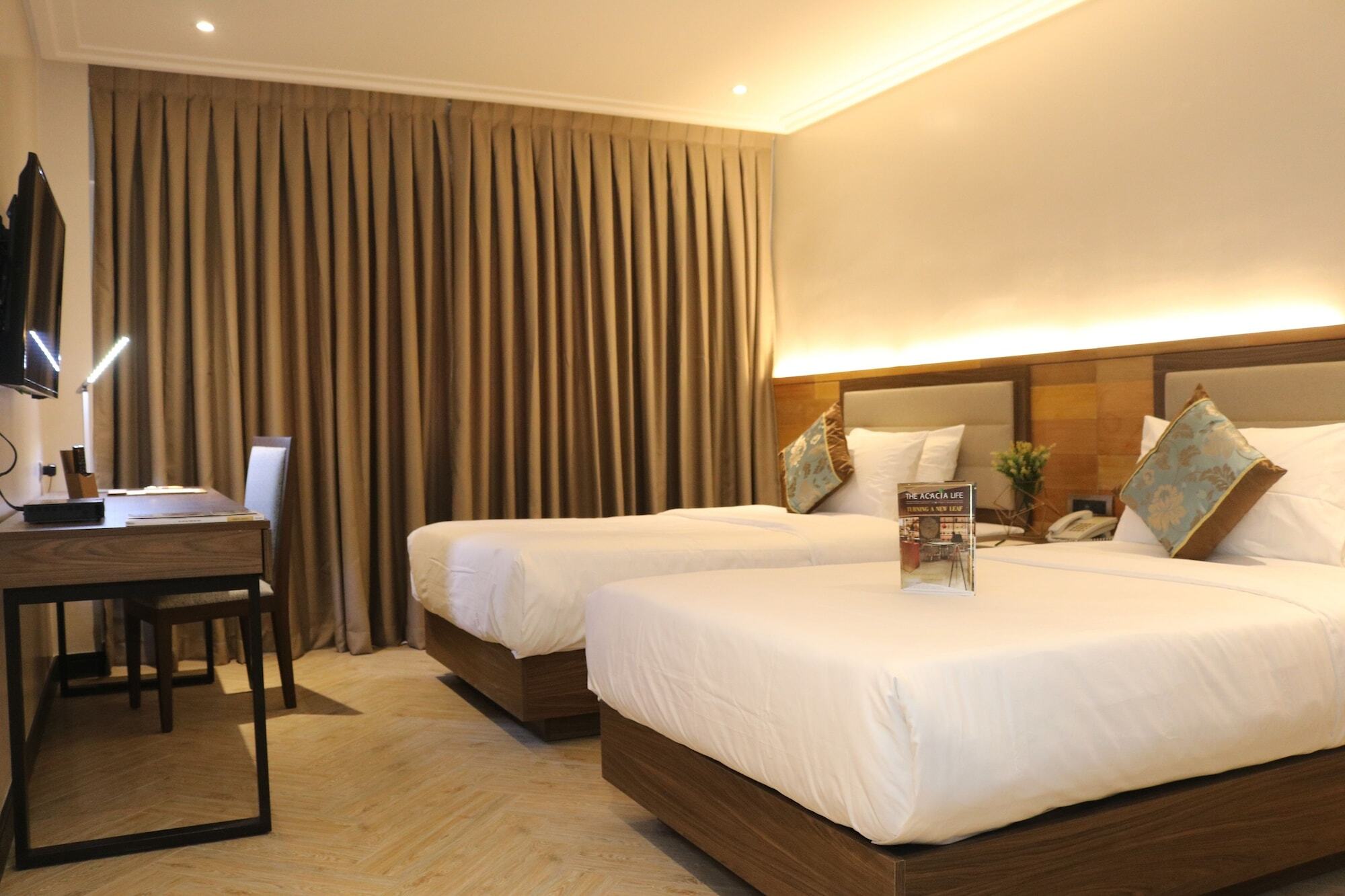 Acacia Hotel Баколод Екстер'єр фото